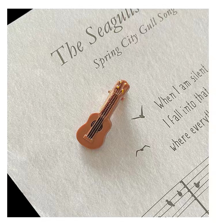 Alloy, Resin Material Guitar Pattern Fashion Guitar Alloy Resin Hair Clip 1 Piece