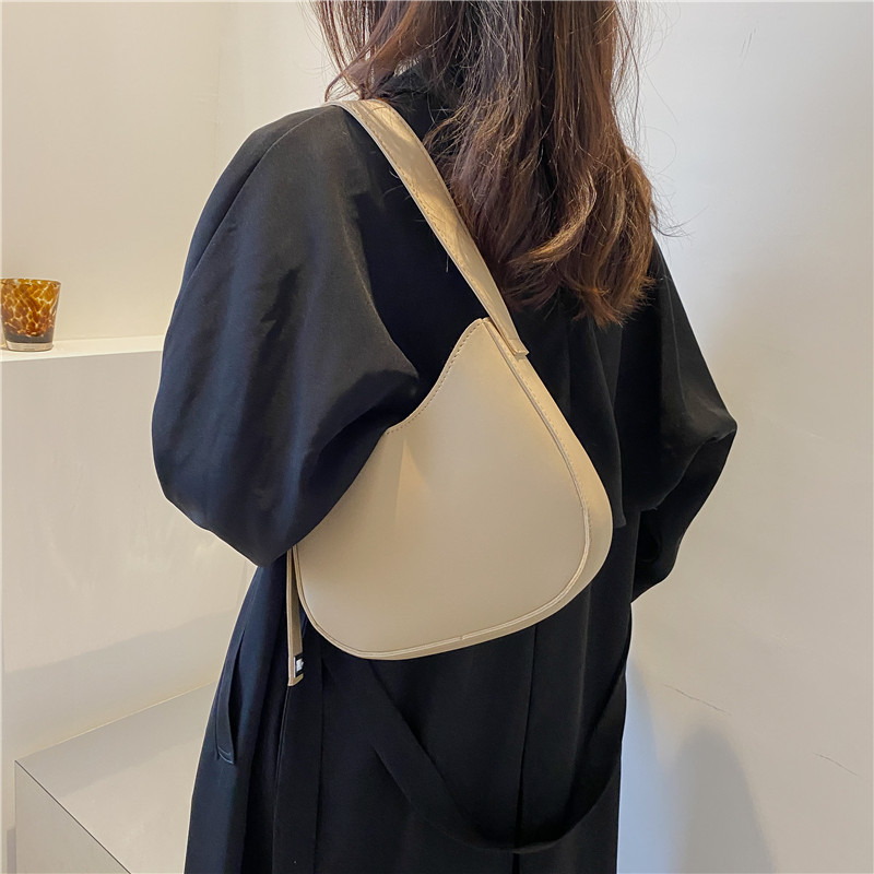 Bolso de color sólido para mujeres 2023 nueva moda coreana popular este otoño y invierno en un nuevo bolso de hombro bolso axilar
