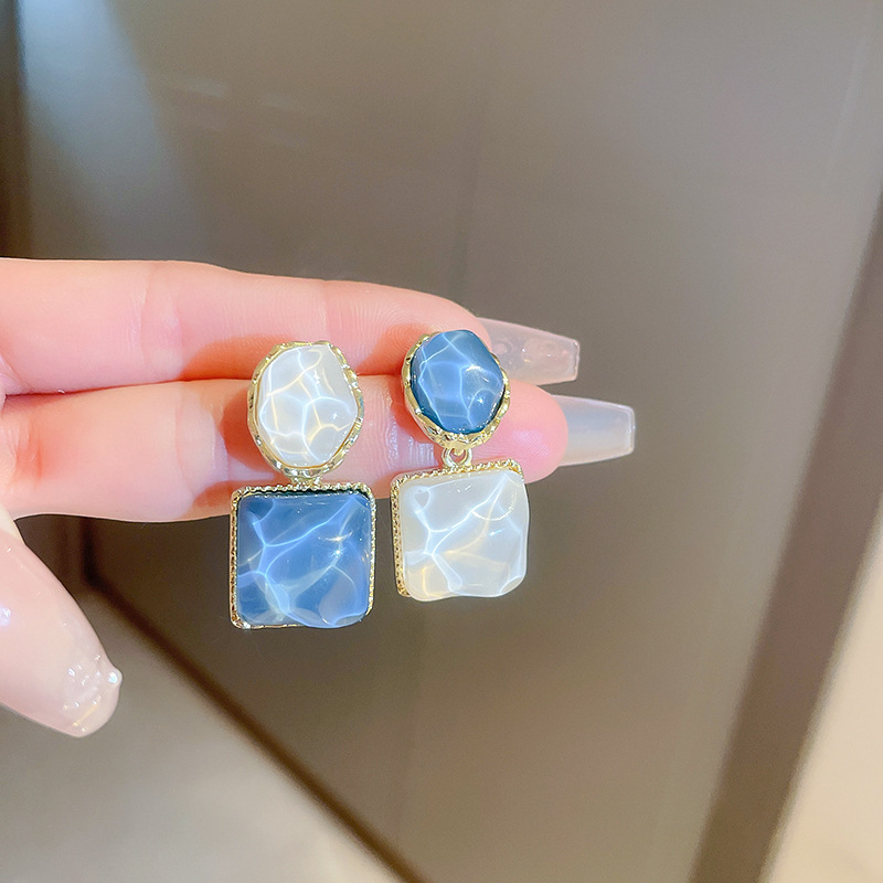 Pendientes de flor de cristal de aguja de plata, cuentas de arroz de cristal, pendientes azules, pendientes de estilo de vacaciones frescas, pendientes de lujo ligero, de alta calidad, mujeres