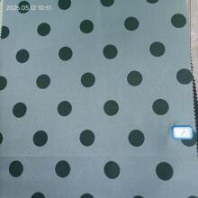 �S�ҹ�����ɫ�����c��AС�A���Ứ���bȹ�b����