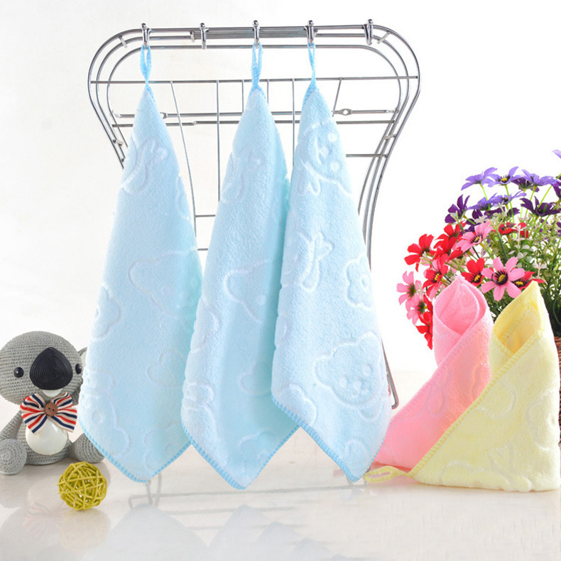 200g Thickeneded Microfiber Bear Embossed Towel Square Towel Microfiber Small Square Towel Car Wipe Small Square Towel