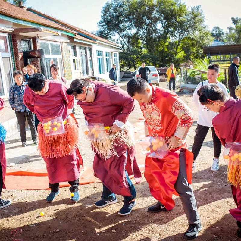 Suministros de boda Un conjunto completo de accesorios de juego completamente irreconocible