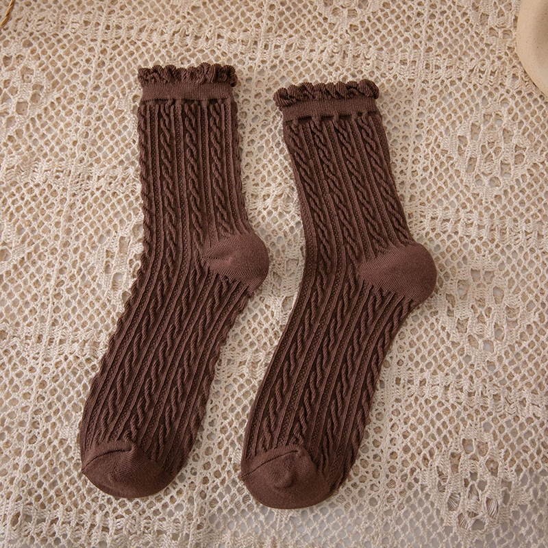 Серебряный? Нет. Оригинал: Mid‑calf breathable lace socks, embroidered cute motifs (rabbit/heart/flower), one size