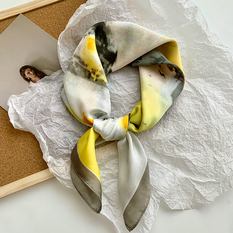 Bufanda de seda, bufanda cuadrada pequeña, sensación premium, nuevo estilo coreano, chal de seda de imitación dulce y fresco, bolso de flores, pañuelo en la cabeza, cinturón para el cabello