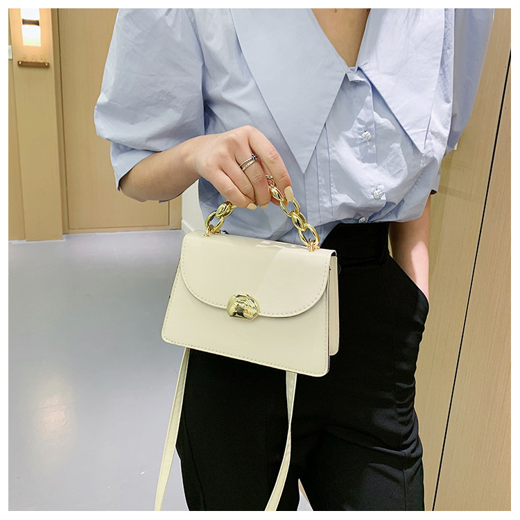 Casual Shoulder Messenger Square Portable Bag display picture 2