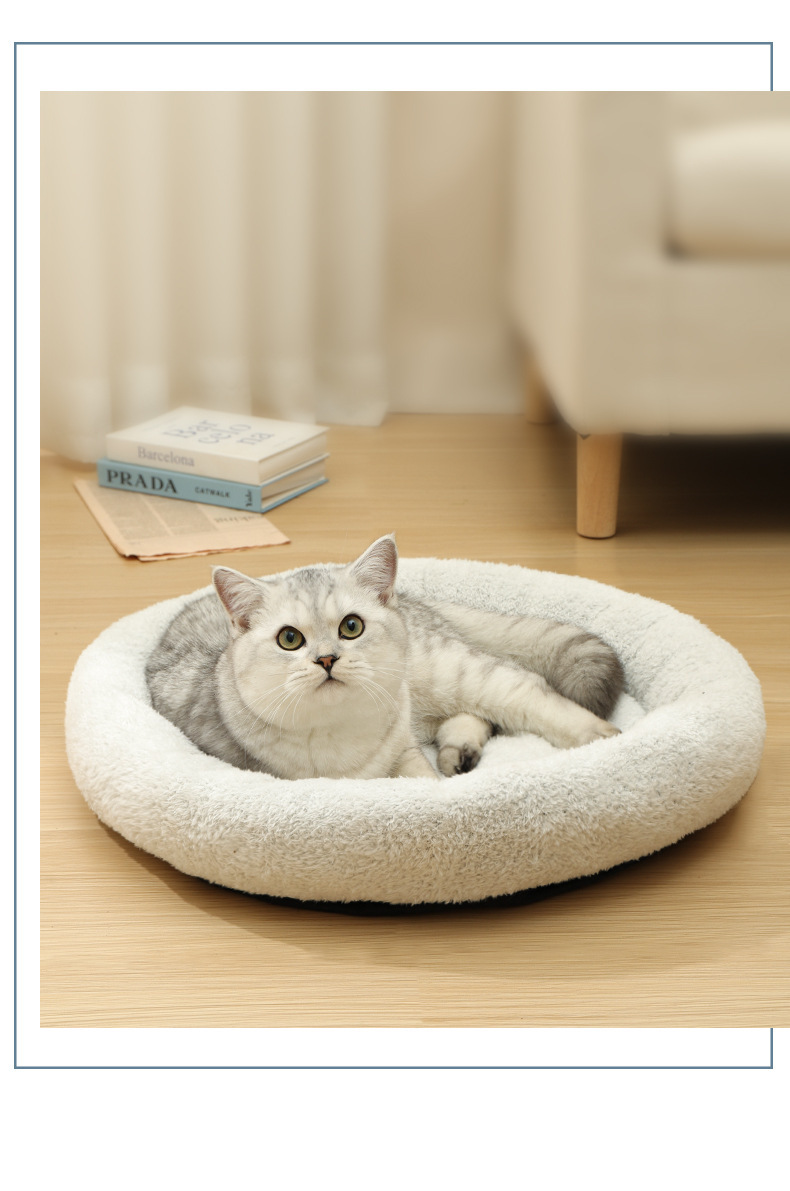 Elegant Pet Bed in Gray