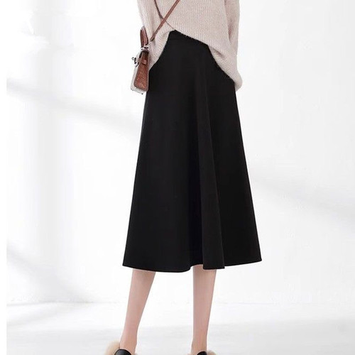 New woolen skirt for women—autumn and winter long skirt, thickened winter umbrella skirt, black half-skirt, A-line winter skirt.