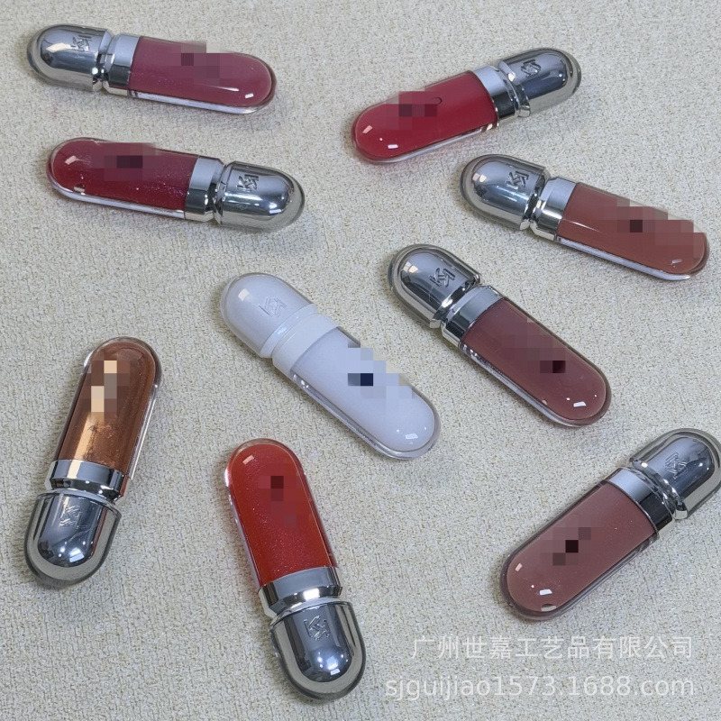 Foreign trade model KIO single-head 3D mirror lip glaze lip gloss 02 22 12 glass lip glaze lipstick in stock bean paste 6.5ML