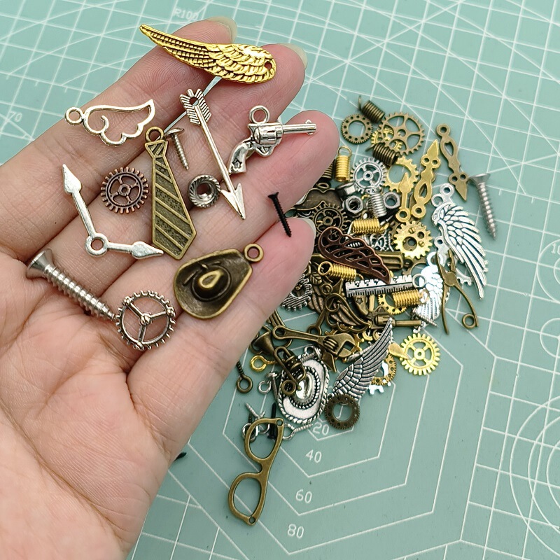 手作り diy 木製ブロックロボットアクセサリーネジギアポインターキーホルダーネックレスペンダントパンク素材|undefined
