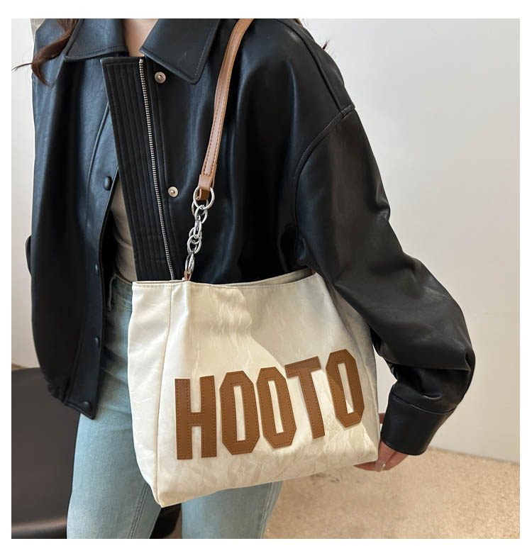 Large-capacity tote bag, high-quality and fashionable handbag for women, simple letter underarm bag for college students in class and at work undefined