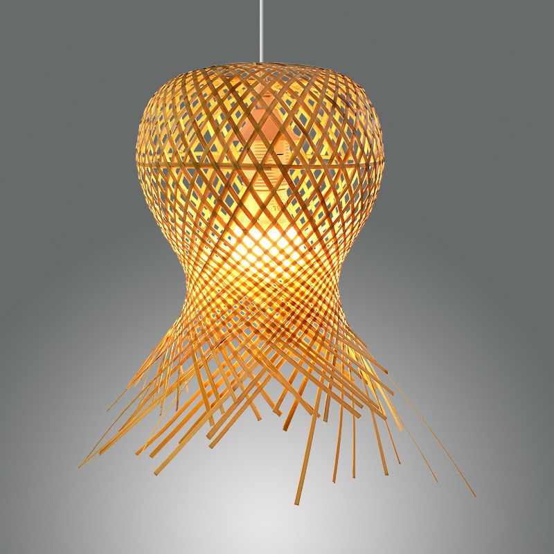 Candelabro de bambú nuevo estilo chino Zen estilo japonés lámpara de bambú B & B restaurante de olla caliente linterna de restaurante lámpara tejida de bambú y ratán al por mayor