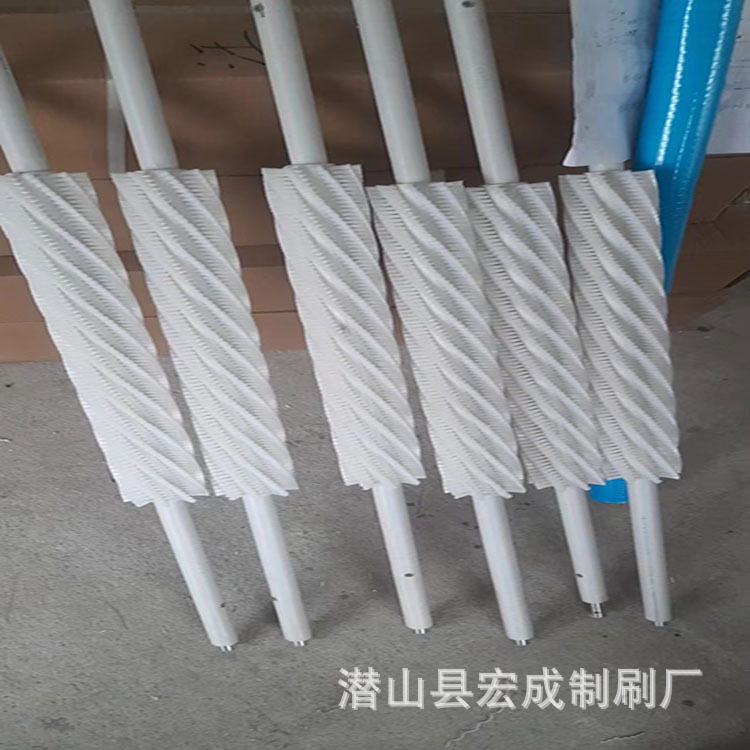 厂家直供清洗机毛刷  皮带清扫刷辊  螺旋尼龙除尘滚刷