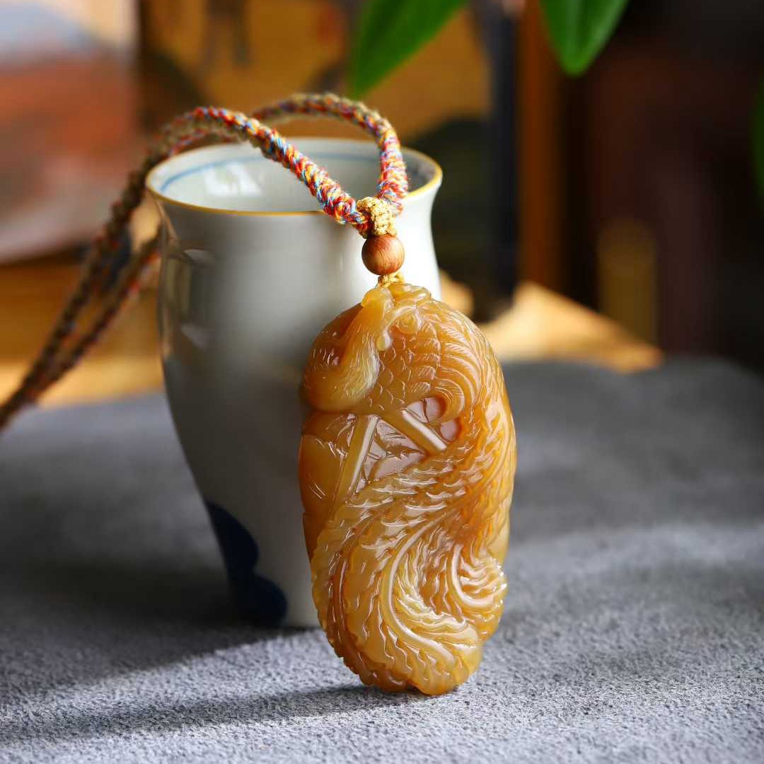 玉器工艺品天然新疆和田玉且末料老料满糖色凤凰吊坠女款挂件送证