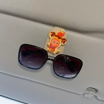 Car Glasses Clip/Bill Clip design, sunglasses clip for car - zhaojibuding-beige-glasses-clip