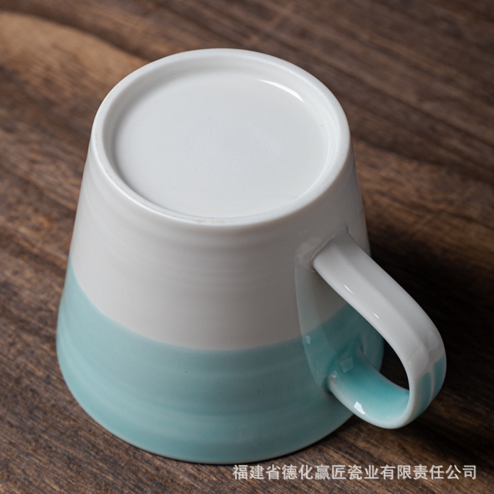 Taza de color moca taza de porcelana de gres taza de café de agua potable para el hogar taza de desayuno de pareja de oficina de lujo ligero y alto valor