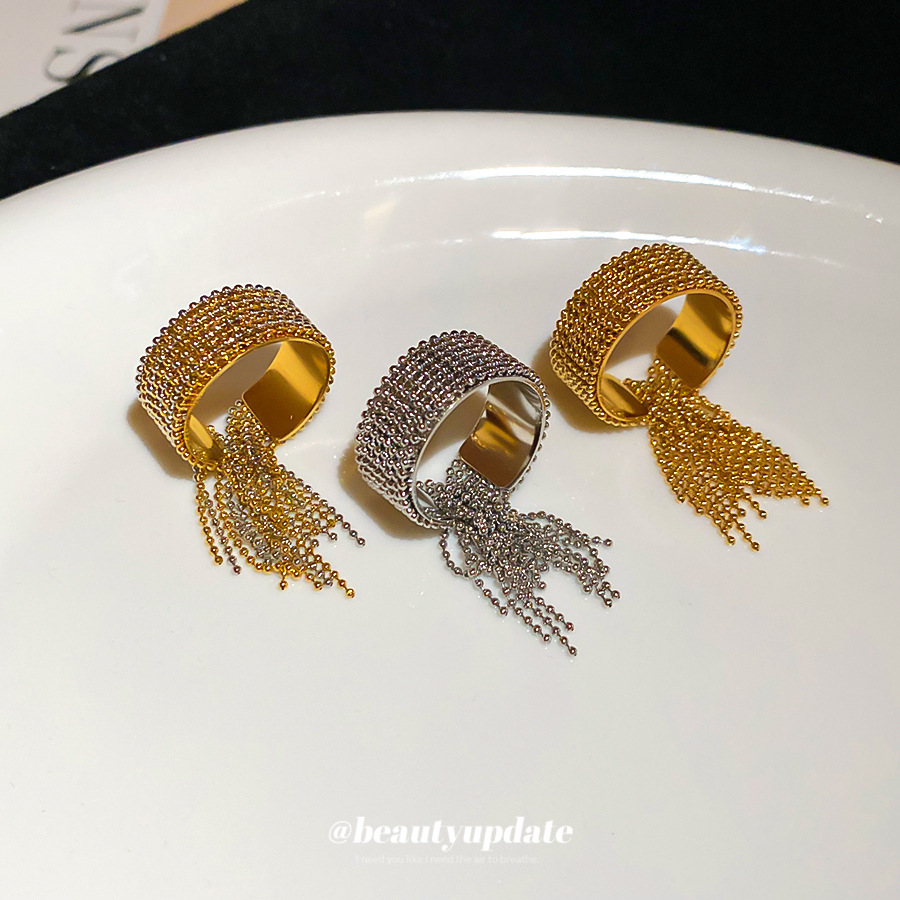 Offener, vielseitiger Ring aus Edelstahl mit Perlenquaste für den Zeigefinger – ein modisches Highlight für Damen._voghion.com