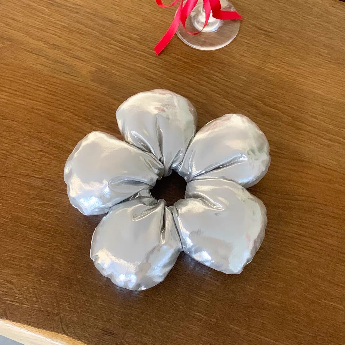 Dopamina primavera flor estereoscópica anillo de cabello correa temperamento caballo cuerda de cabeza sensación de alto nivel detrás de la cabeza adornamiento de cabello