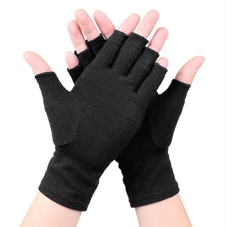 Unisex Simple Style Solid Color Gloves 1 Pair display picture 1