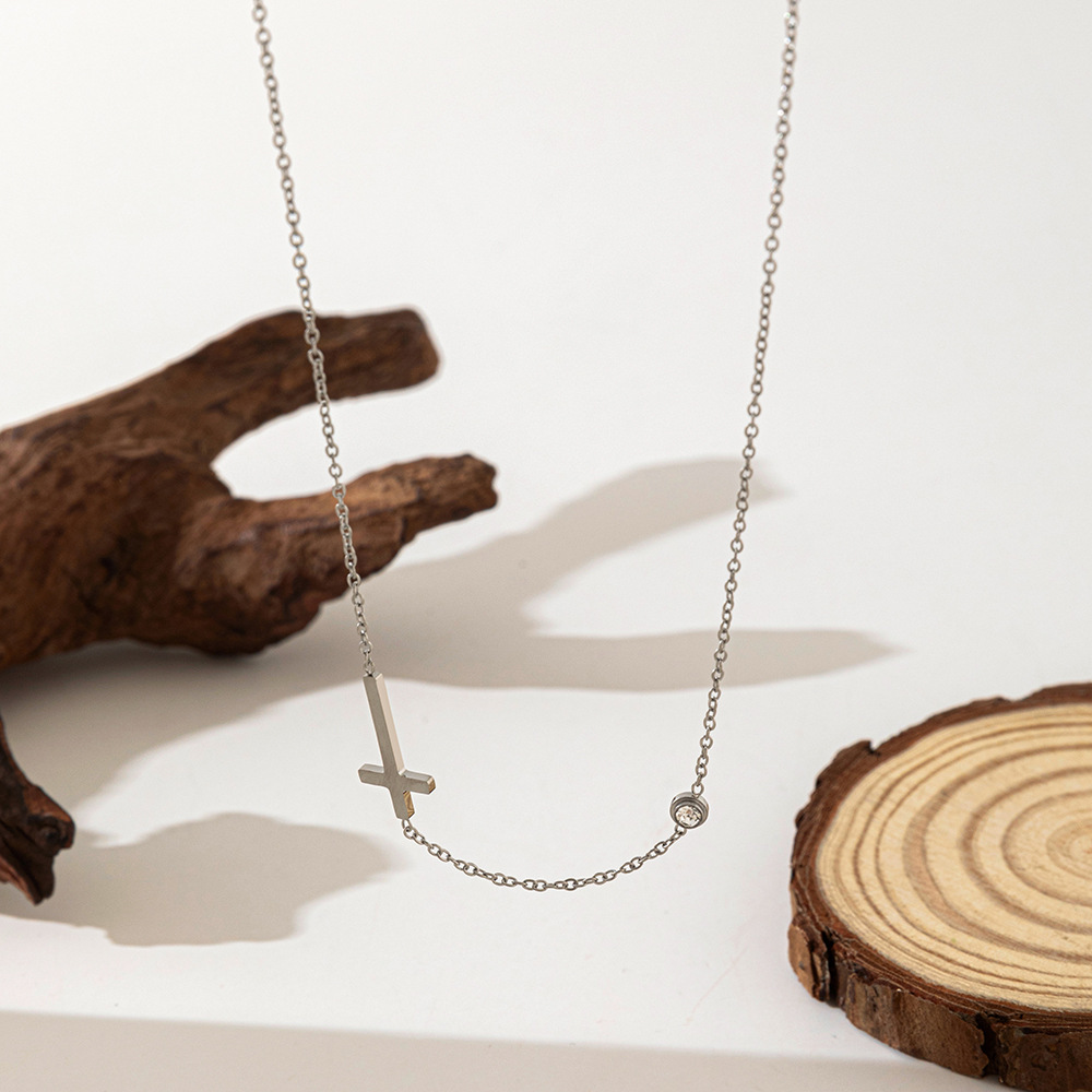 Pulsera de Acero de Titanio de Dongguan, Estilo Europeo y Americano, Diseño de Doble Cadena con Cuchillas, Exagerada, Hip-Hop, para Otoño e Invierno, No se Destiñe, para Mujer