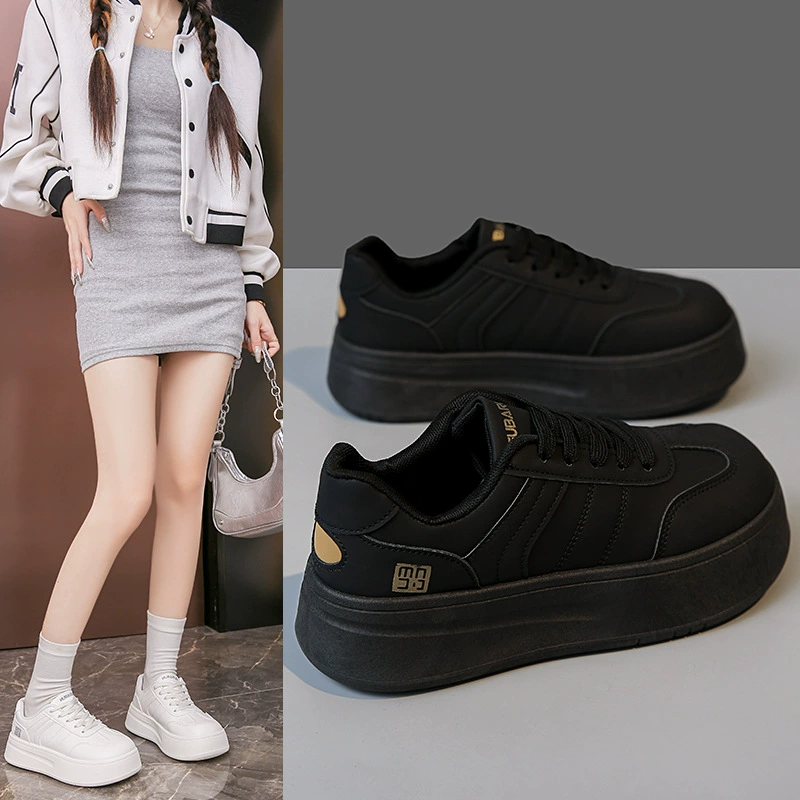 Черные туфли на толстой подошве женские 2024 летние новые ретро хлебные туфли дикие повседневные спортивные маленькие белые туфли