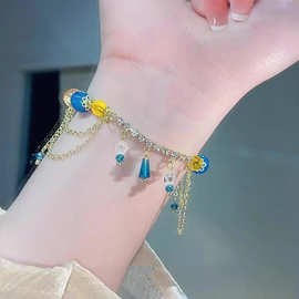 2023年新款潮彩色水晶串珠手链女ins小众设计感夏季手饰水滴配饰