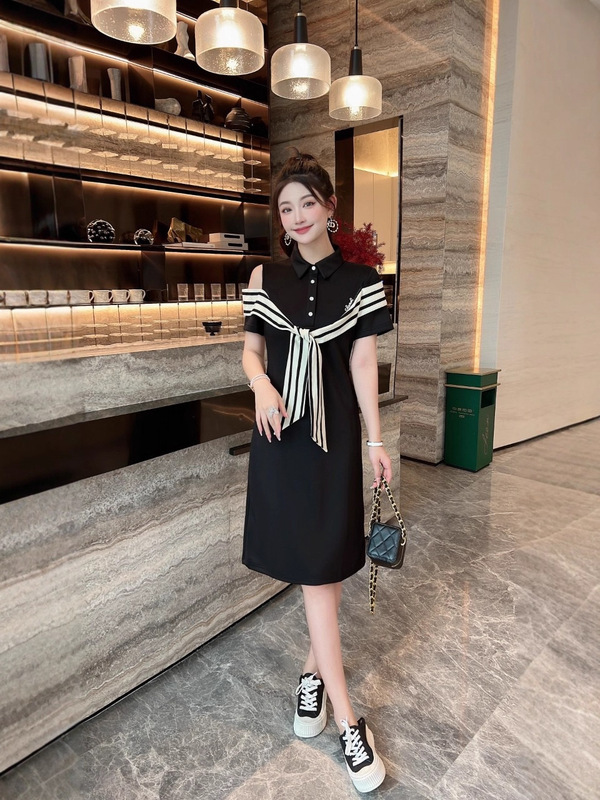 欧美风女装2025夏季连衣裙时尚圆领中袖亮片裙摆修身显气质名媛范|undefined