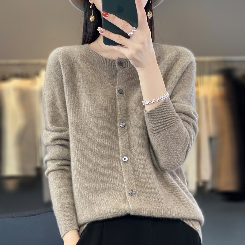 Round Neck One-Line Ready-To-Wear Wool Cardigan Knitwear Jacket Women's Osmanthus Needle Bottoming Shirt Long-Sleeved Pure Color Top Knitwear Round Neck One-Line Ready-To-Wear Wool Cardigan Knitwear Jacket Women's Osmanthus Needle Bottoming Shirt Long-Sleeved Pure Color Top Knitwear