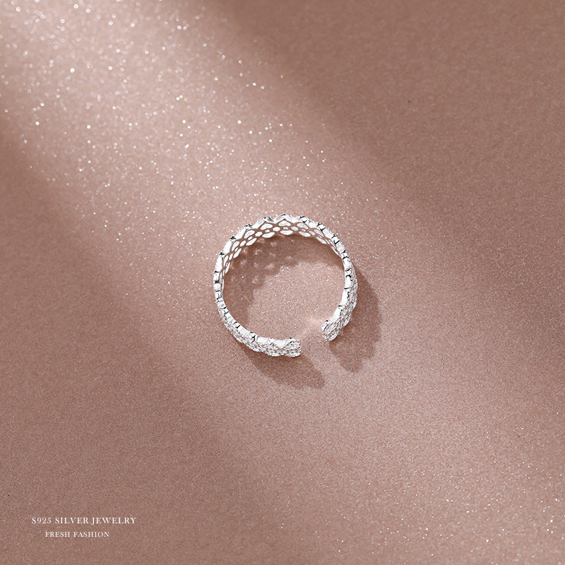 S Silber Koreanische Ausgabe Spitze Wald Kunst Hohl Muster Finger Ring Trendy Schmuck_voghion.com