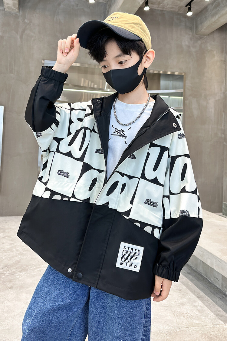 Boys' large plaid jacket 2023 Spring and Autumn new handsome hooded windbreaker, big children's explosive_voghion.com