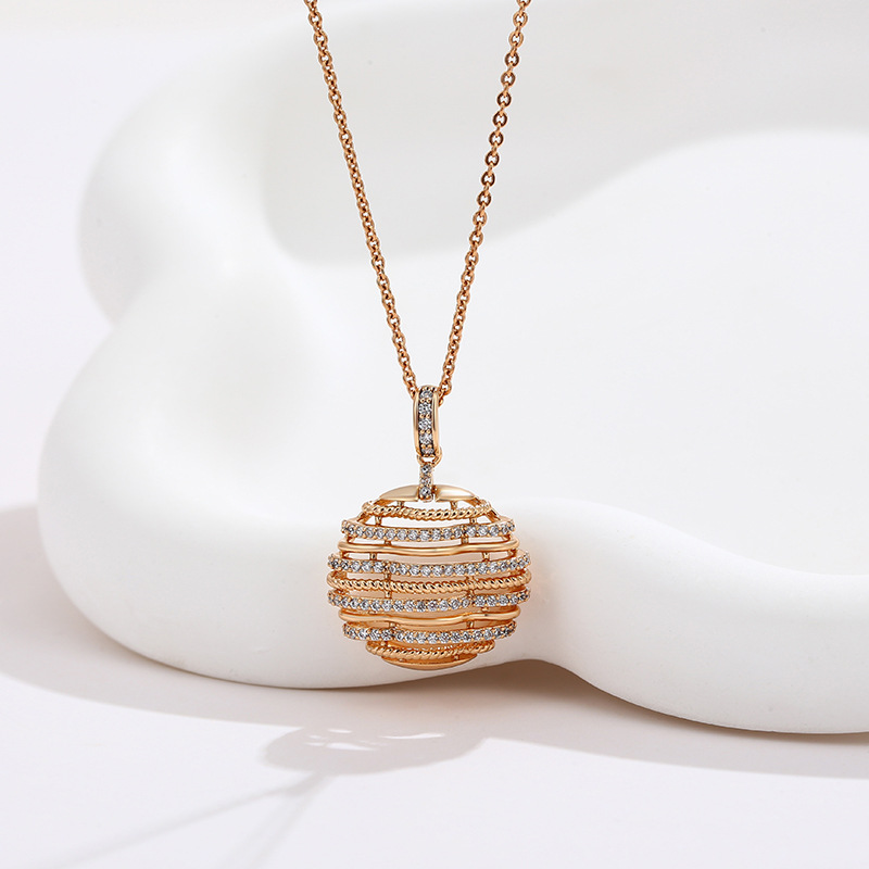 Joyería de Xuking europeo y americano simple malla personalidad colgante moda femenina temperamento nicho luz lujo colgante joyería al por mayor femenina