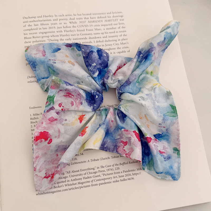 029 Квадратный шарф с голубой масляной живописью «Озеро»