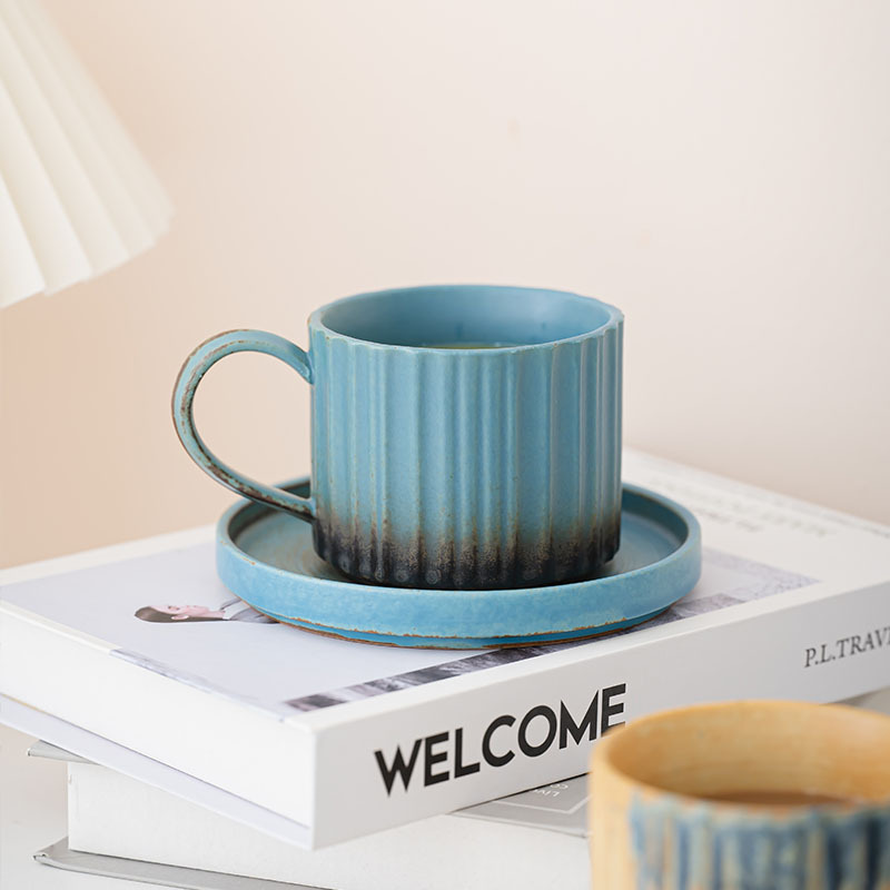 Montaña y río de cerámica cappuccino taza de café plato conjunto de taza de marca casera regalo de mano exquisito té de la tarde Latte