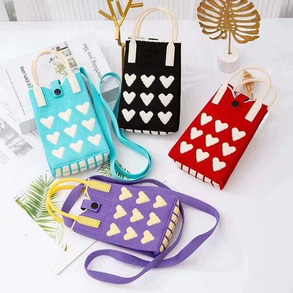 Cute and sweet heart-shaped phone bag, knitted bag, can be worn as a shoulder bag or crossbody bag, portable handbag, Korean-style, niche design for women