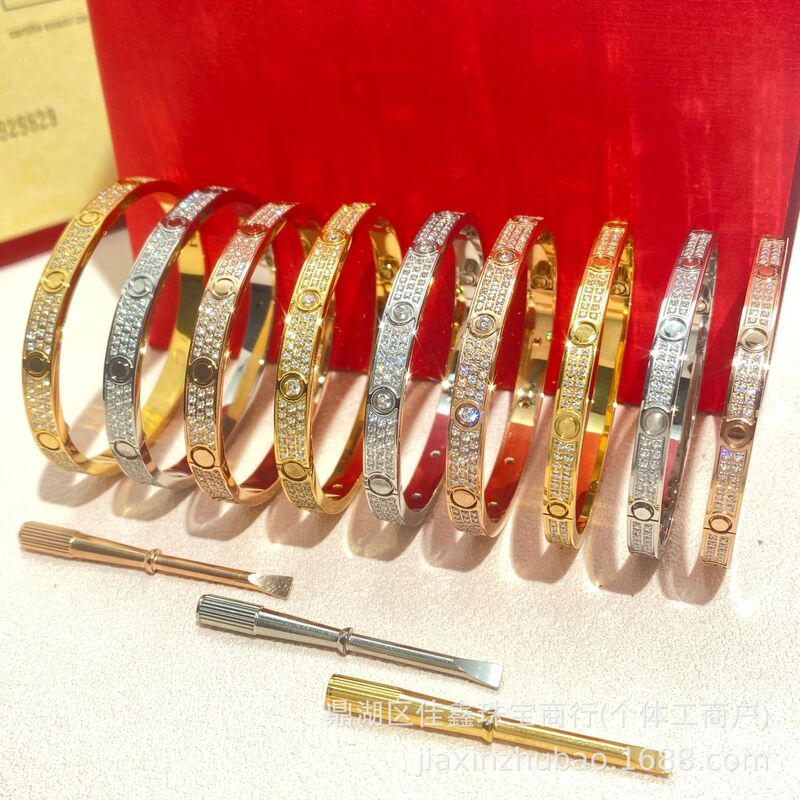 V gold-plated thick mi gold hot-selling card plus gypsophila bracelet V gold precision high version micro-inlaid full drill two or three rows of drill light