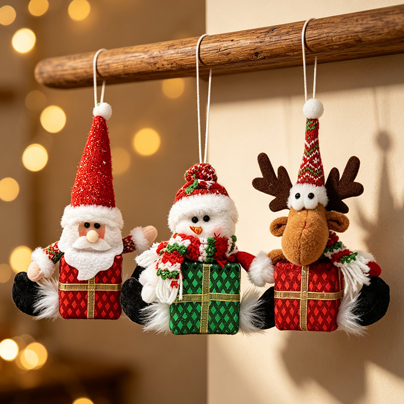 Cross-border Christmas decoration Christmas tree pendant knitted gift box doll small pendant high-end party atmosphere pendant