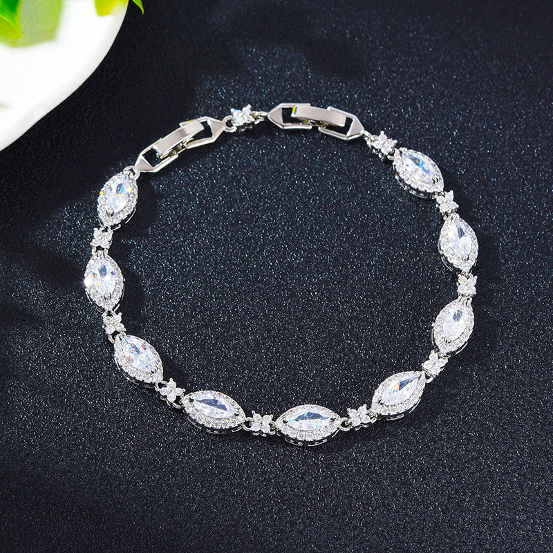 Light Luxury Bracelet for Men, European and American Heavy Industry Zircon Jewelry for Women, High-End Elegant, Niche Hand Jewelry, Fashion Wholesale Bracelet