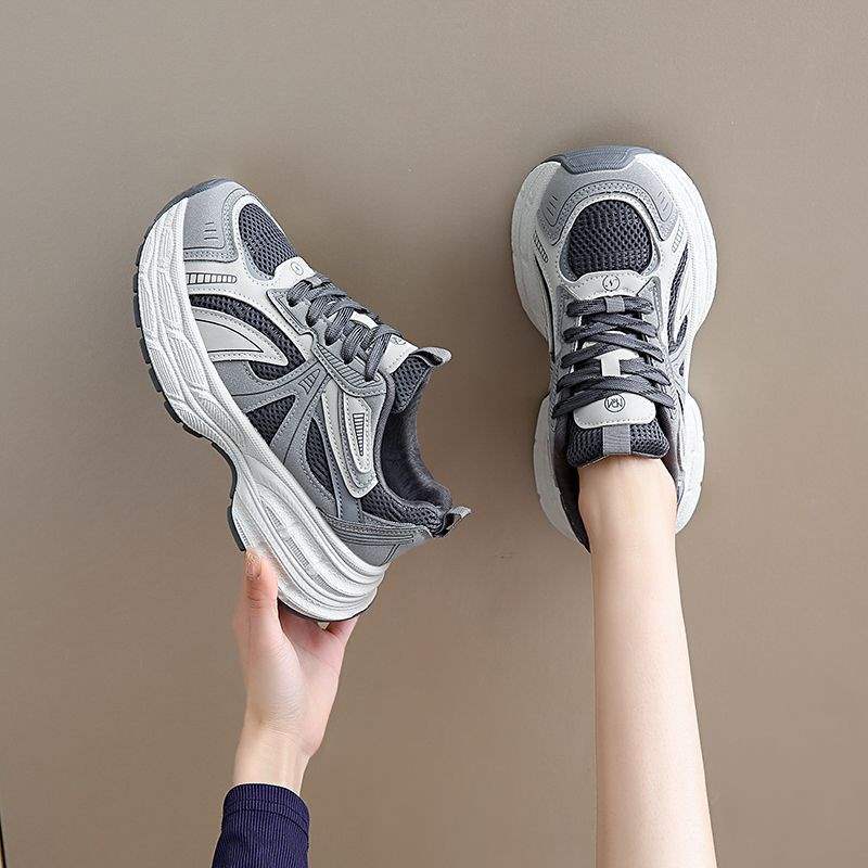 2025新款钢头时尚劳保鞋女款夏季轻便防臭透气防砸钢包头久站不累