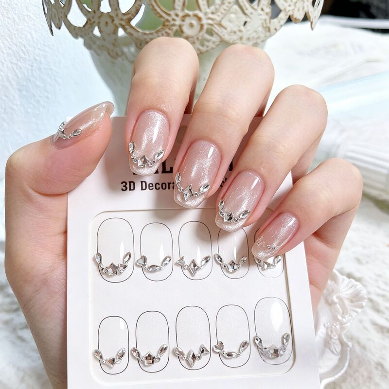 [Cross-Border Hot Item] Simple French-Style Chain Rhinestone Nail Art Stickers, Heart-Shaped Nail Decoration Accessories