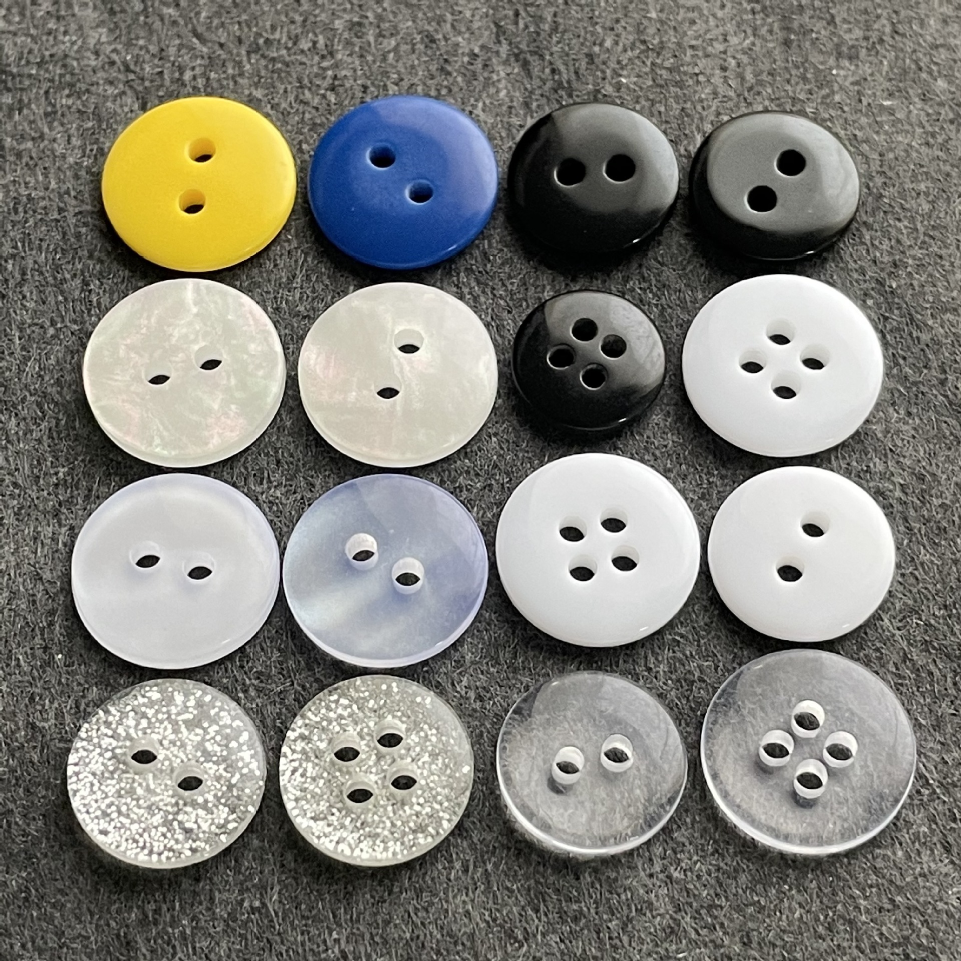 现货批发黑白透明面包树脂隐形扣子银粉乱花二眼四眼西服毛领垫扣