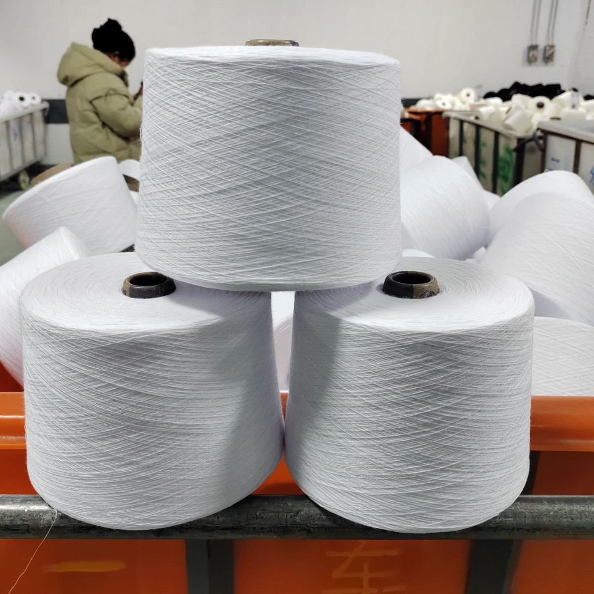 全年供应环锭纺全棉纱精梳21支漂白染色针织卫衣平纹布用纱