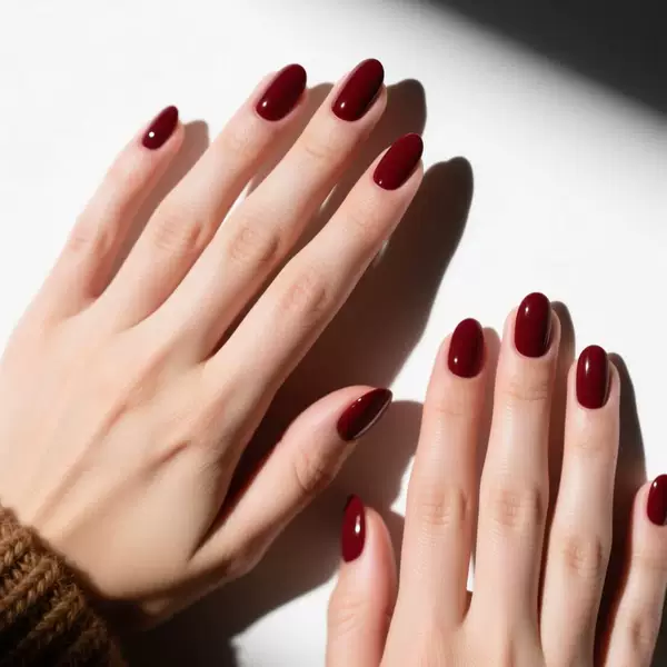 European and American Cross-Border New Short Oval Autumn and Winter Dark Red Nude Solid Color Glossy Nail Art Press-On Nails Fake Nails