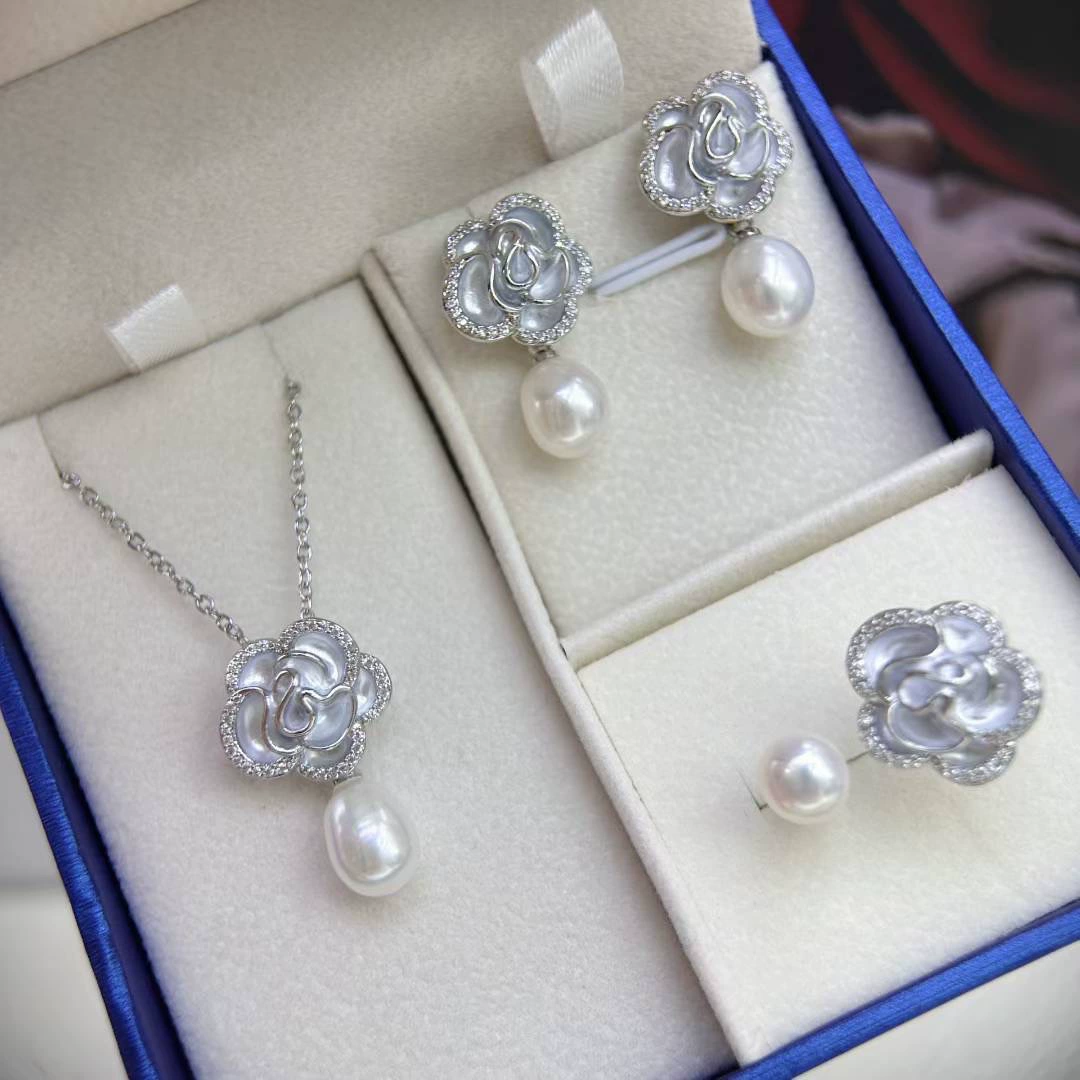 Серьги с пресноводным жемчугом «Камелия», модные универсальные серьги 2025 года, легкая роскошь, нишевое колье-гвоздик, кольцо