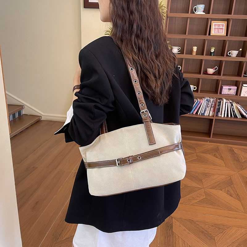 Belt Detail Suede Texture Zip Shoulder Bag 3