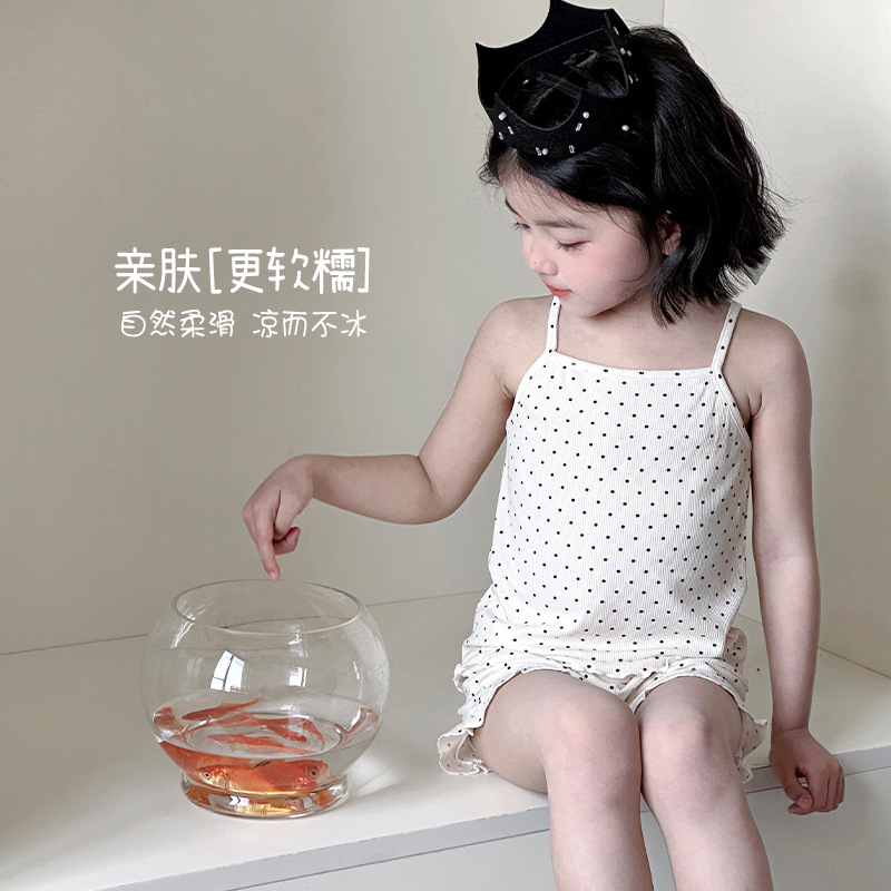 Girls suspender suit 2025 summer new style small and medium-sized children's cute floral suspender shirt shorts two-piece set