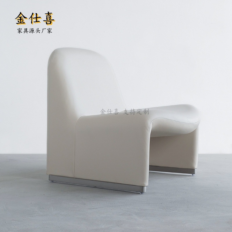 유백색