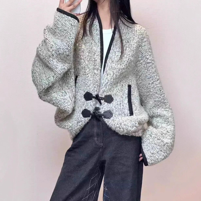 [in Stock, Special Price, Genuine Horn Buttons] Autumn and Winter Black and Gray Loose Batwing Sleeve Wool Cape Coat for Women