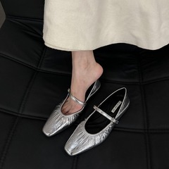 Flat silver French spring niche women's shoes 2024 new style pair with skirt Mary Jane late shoes