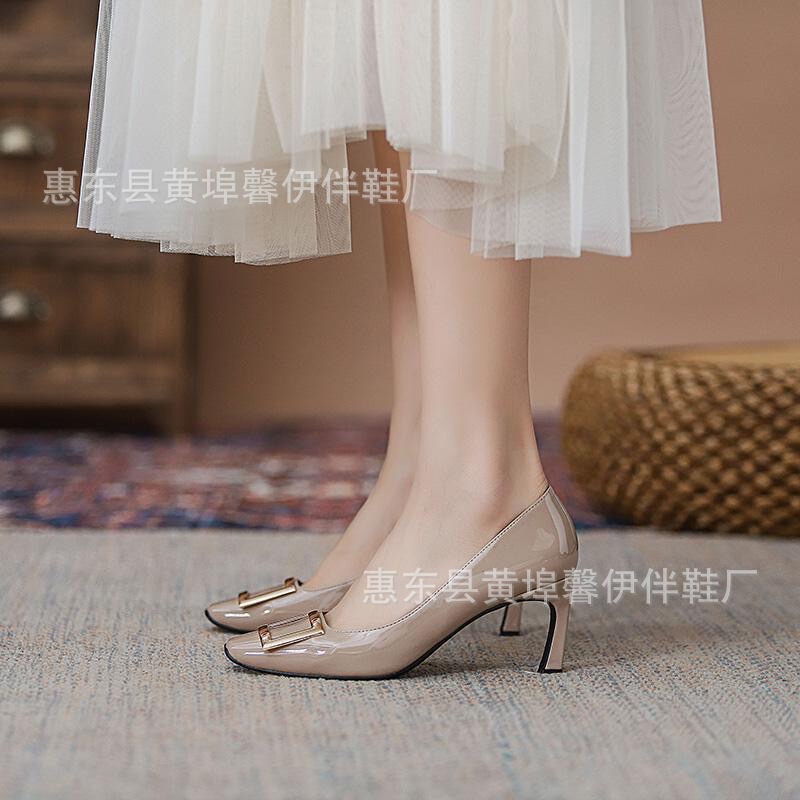 2025 Spring and Autumn New Square Thin Heel Fashionable All-match Star Comfortable and Not Tired Black Square Buckle High-heeled Shoes