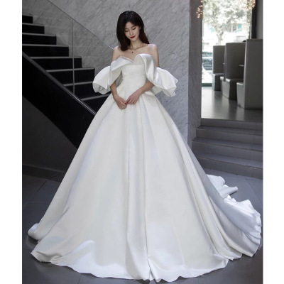 缎面主婚纱2021新款新娘森系梦幻法式一字肩网红气质拖尾一件代发