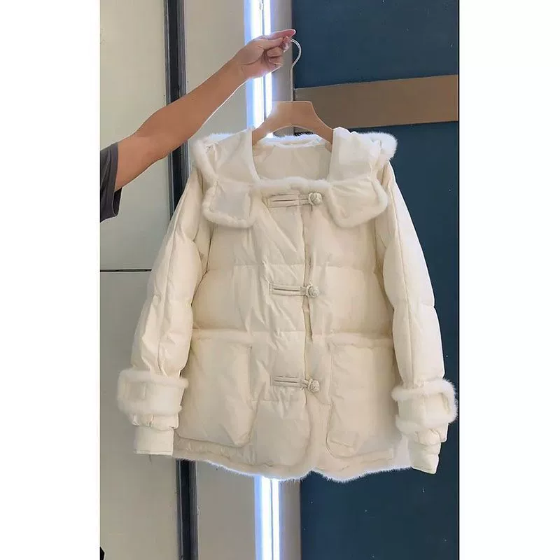 Зимняя укороченная куртка из пухового наполнителя с капюшоном, стиль Chanel, для подростков, тренд сезона, утолщённая версия